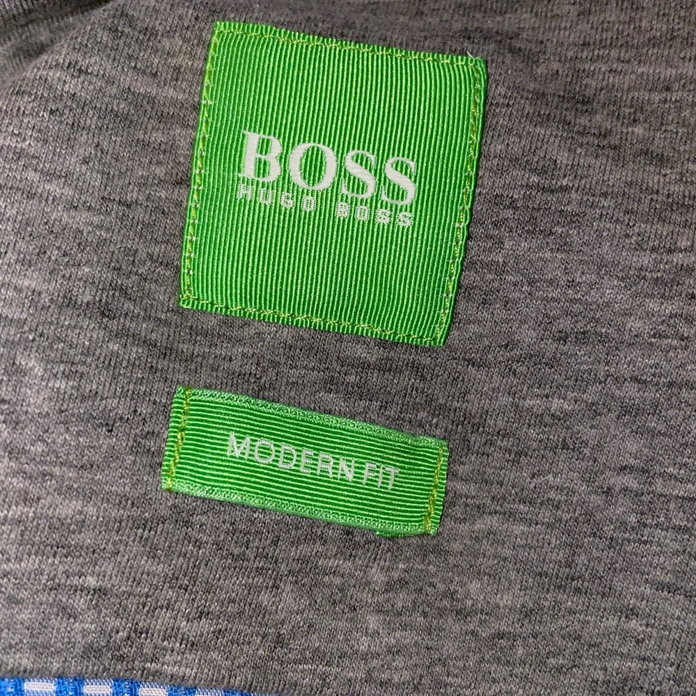 Hugo Boss Dress Shirt Modern Fit - Picture 5 of 7